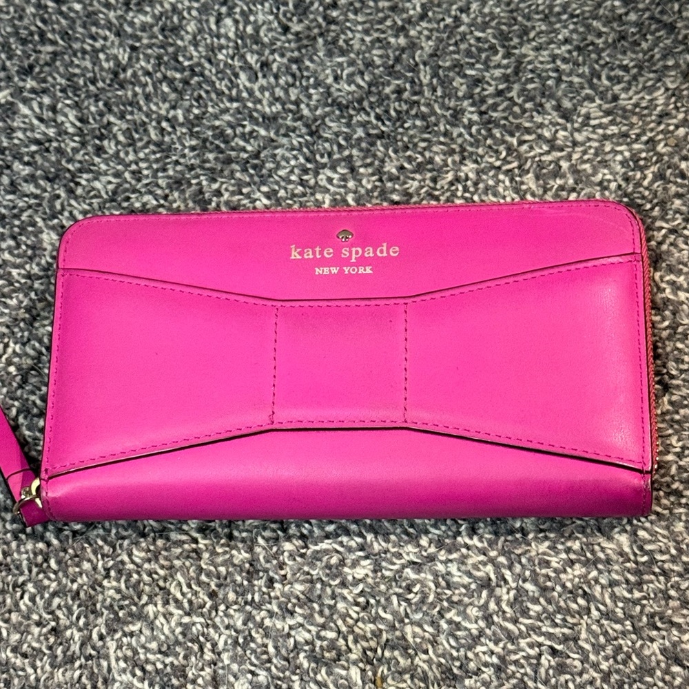 Kate spade 2 park Avenue Beau zip around bow detail leather wallet fuchsia pink